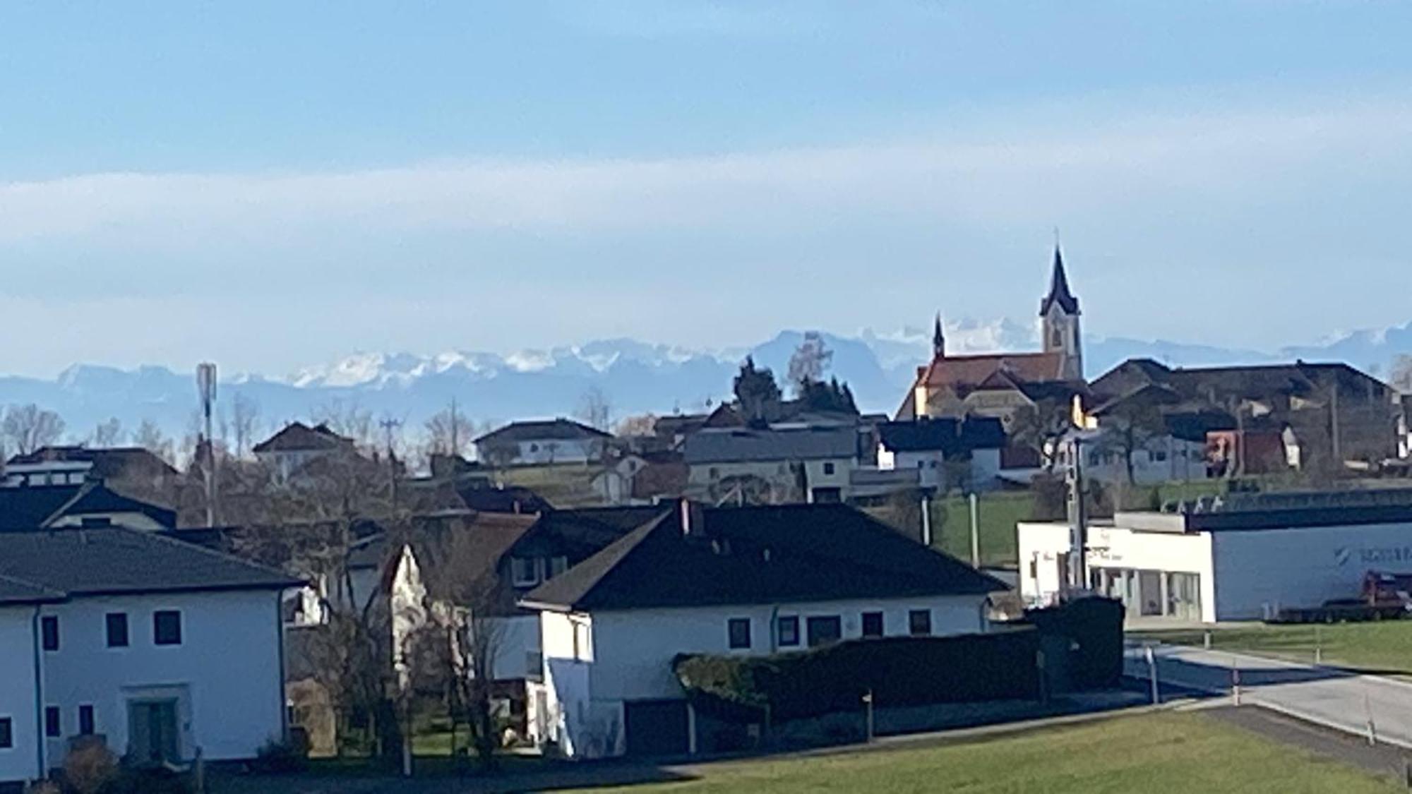 Wohnung City Nord Mit Balkon Herzogsdorf Buitenkant foto