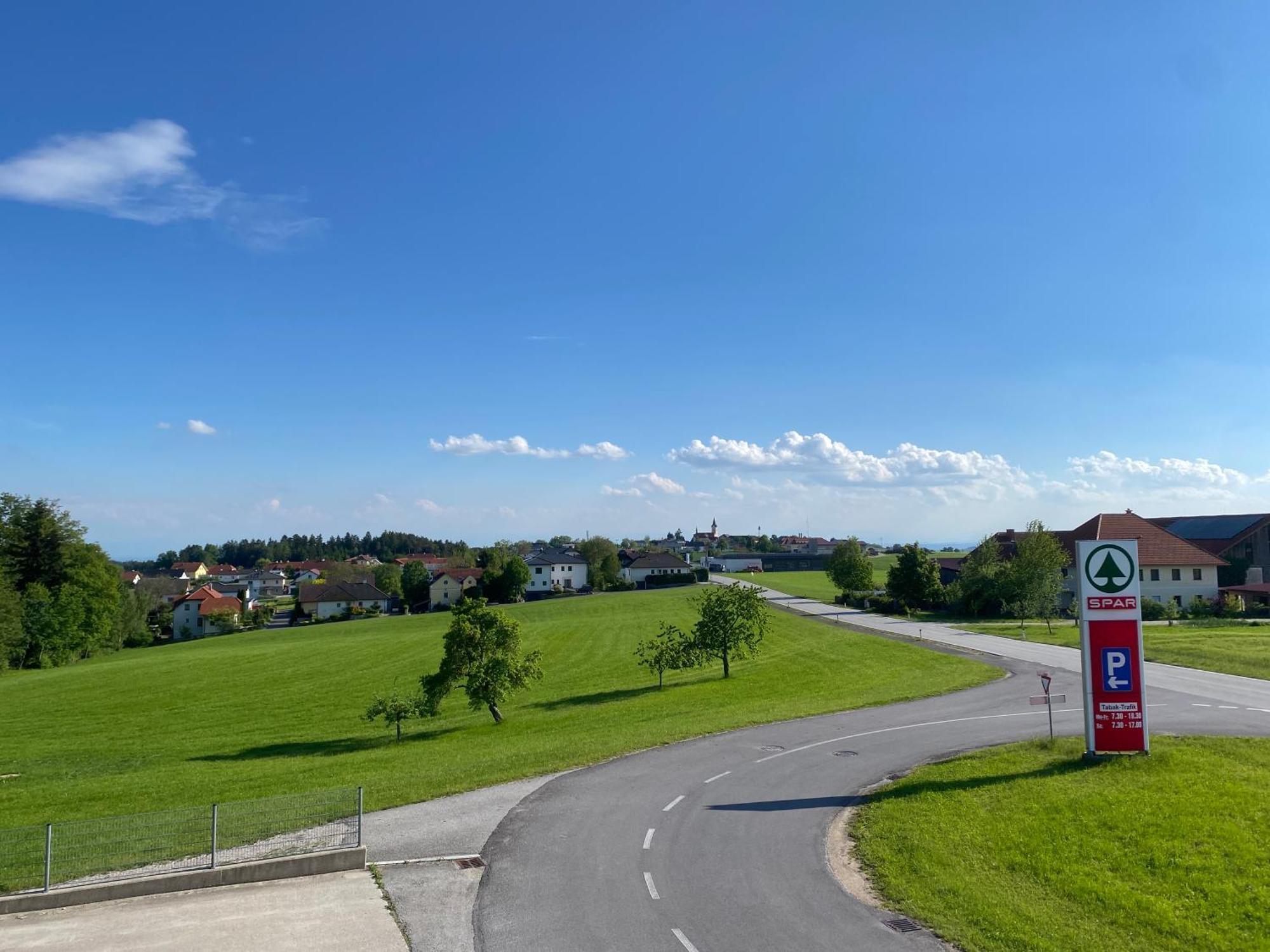 Wohnung City Nord Mit Balkon Herzogsdorf Buitenkant foto